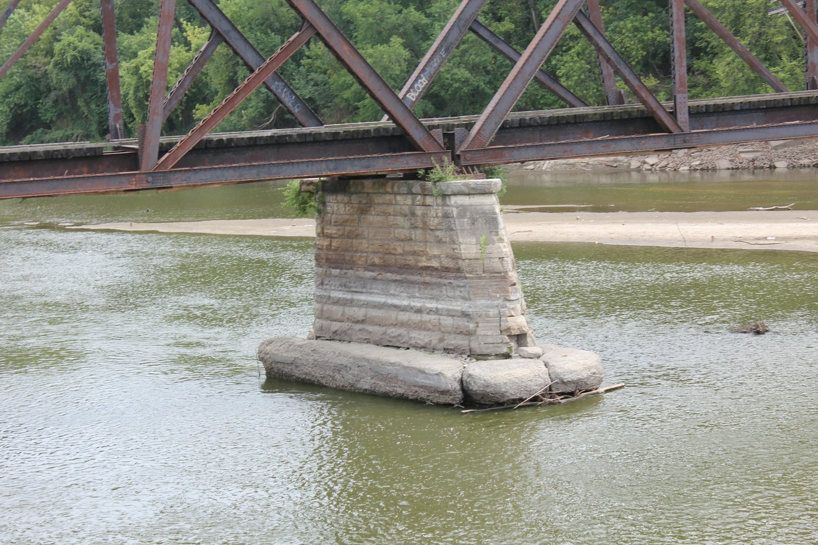East pier